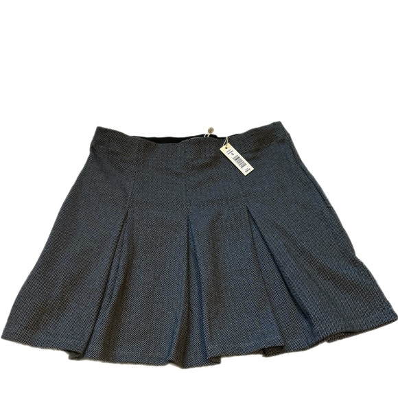 Max Studio Blaires Skirt Schoolgirl Skirt Polished Style - Picture 2 of 5